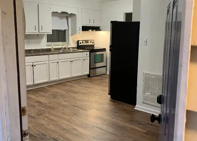 Property at 2522 Medford Pl, Macon, GA, 31206, 4 beds, 1.5 baths, [object Object]