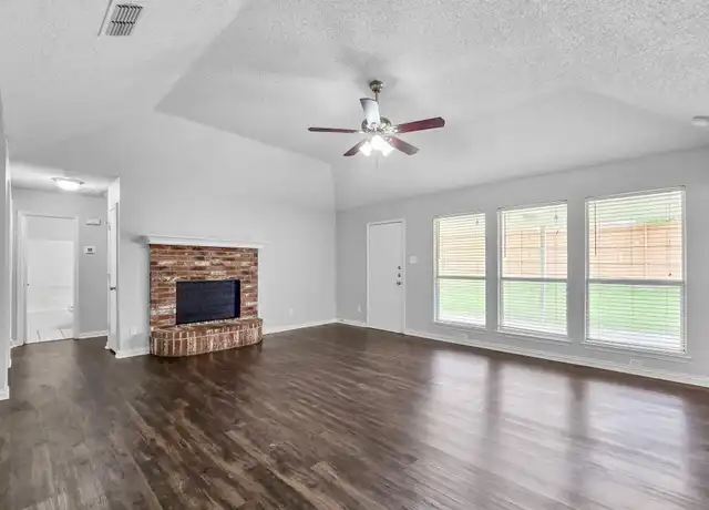 Property at 6600 Rhea Ridge Dr, Fort Worth, TX, 76135, 3 beds, 2 baths, [object Object]