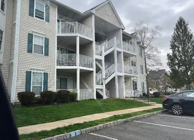 Property at 262 Kempsey Dr, North Brunswick, NJ, 08902, 3 beds, 1 bath, [object Object]