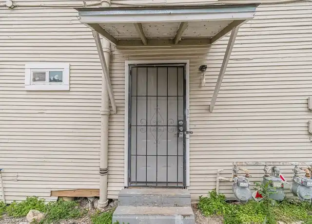 Property at 2407 S New Braunfels Ave Unit 3, San Antonio, TX, 78210, 2 beds, 1 bath, [object Object]