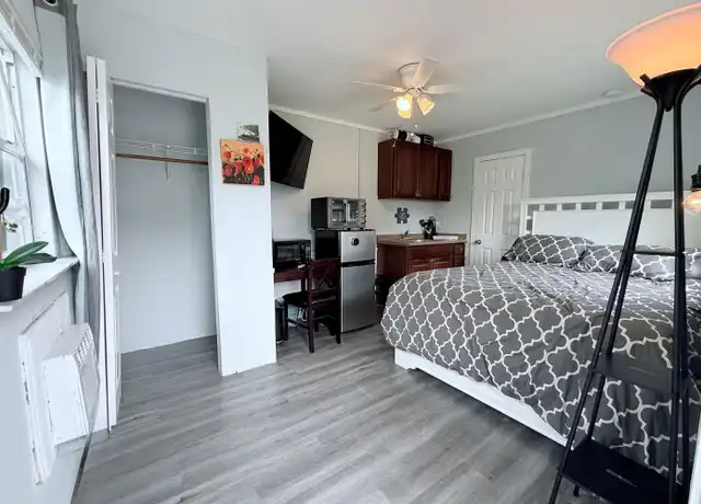 Property at 517 Kanuga Dr Unit 4, West Palm Beach, FL, 33401, 0 beds, 1 bath, [object Object]