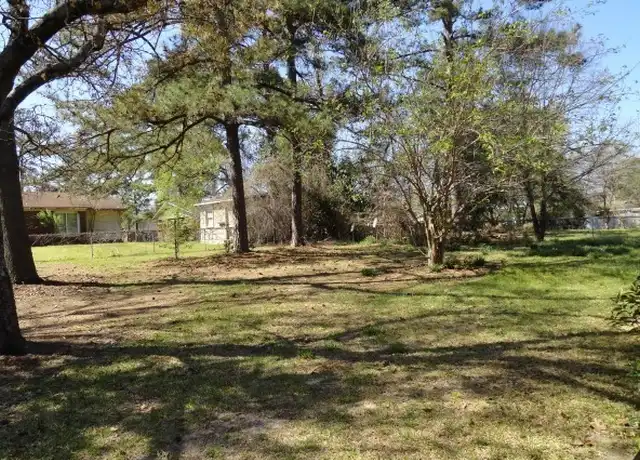 Property at 1834 Dewsberry Dr, Fayetteville, NC, 28304, 3 beds, 1.5 baths, [object Object]