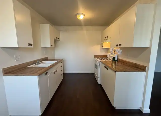 Property at 2121 Moffett Rd Unit 15, Ceres, CA, 95307, 2 beds, 1 bath, [object Object]