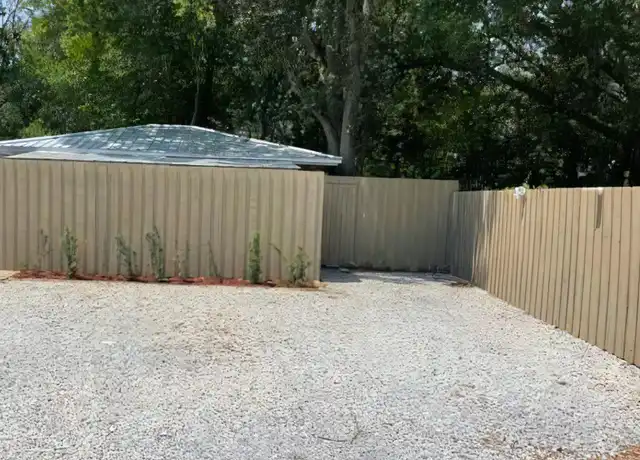 Property at 126 Merle Cir, Fort Walton Beach, FL, 32547, 1 bed, 1 bath, [object Object]