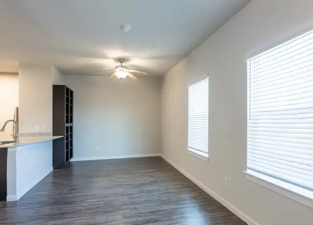 Property at 5007 Crainway Dr Unit 144, Austin, TX, 78724, 1 bed, 1 bath, [object Object]
