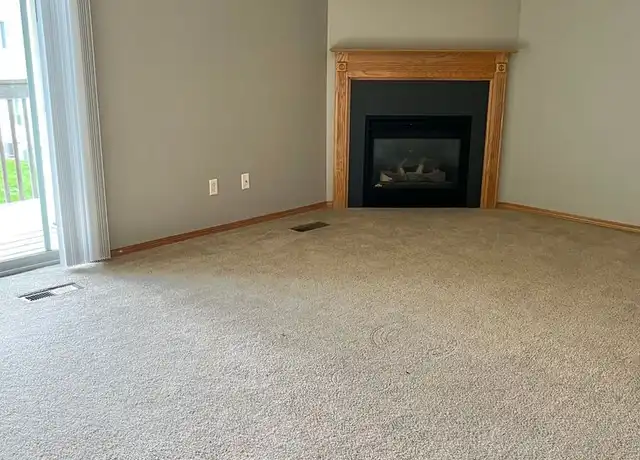 Property at 3619 W Ralph Rogers Rd Unit 204, Sioux Falls, SD, 57108, 1 bed, 1 bath, [object Object]