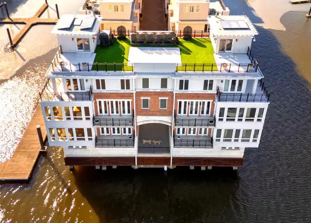 Property at 622 Ponte Villas N Unit 162/163, Baltimore, MD, 21230, 6 beds, 7.5 baths, [object Object]