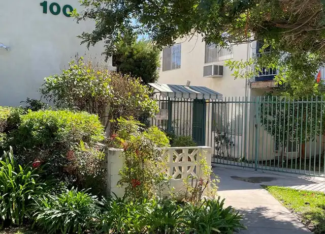 Property at 100 S Altadena Dr Unit 13, Pasadena, CA, 91107, 1 bed, 1 bath, [object Object]