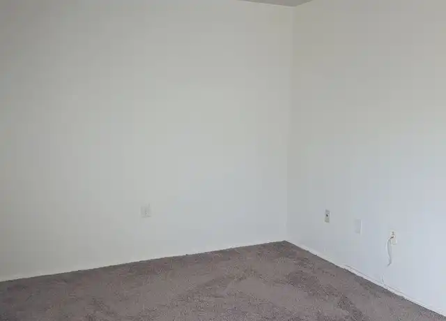 Property at 625 Willow St Unit 560G *U/R, Highspire, PA, 17034, 1 bed, 1 bath, [object Object]