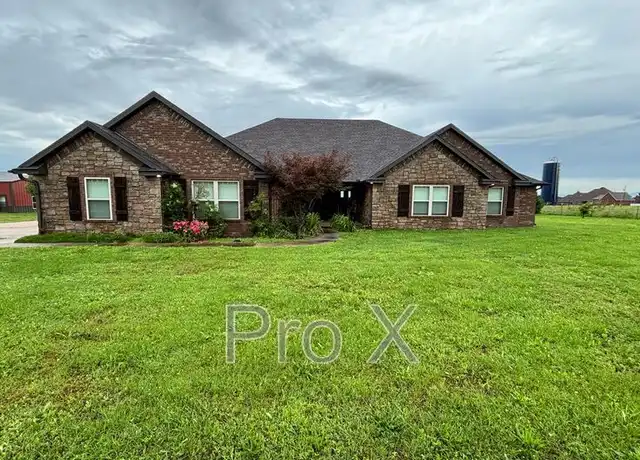 Property at 11609 W Highway 72, Bentonville, AR, 72712, 4 beds, 3 baths, [object Object]