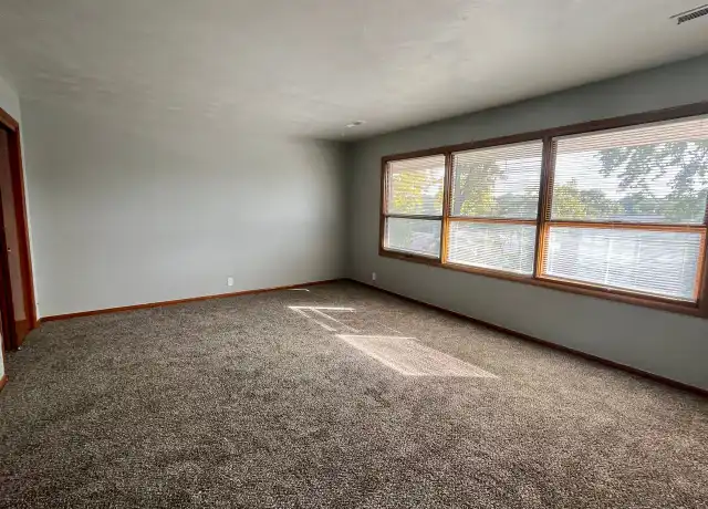 Property at 1110 N 48th Ave Unit 111031, Omaha, NE, 68132, 1 bed, 1 bath, [object Object]