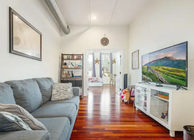 Property at 312 Market St Unit C, Philadelphia, PA, 19106, 2 beds, 2 baths, [object Object]