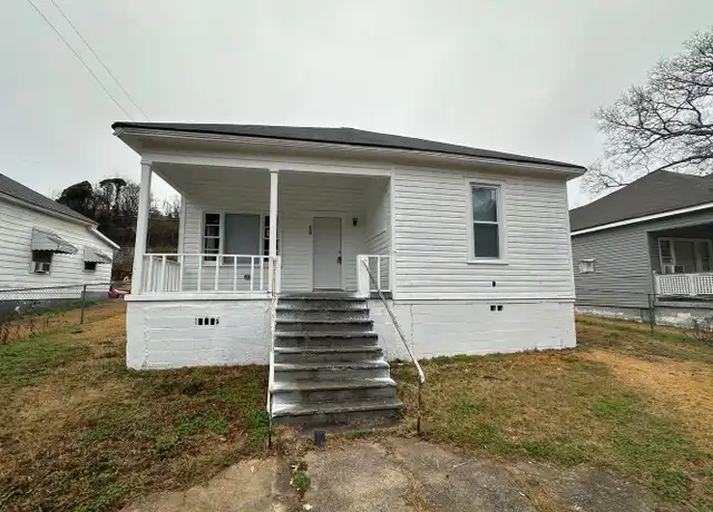 Property at 10 Railroad Ave, Anniston, AL, 36201, 2 beds, 1 bath, [object Object]