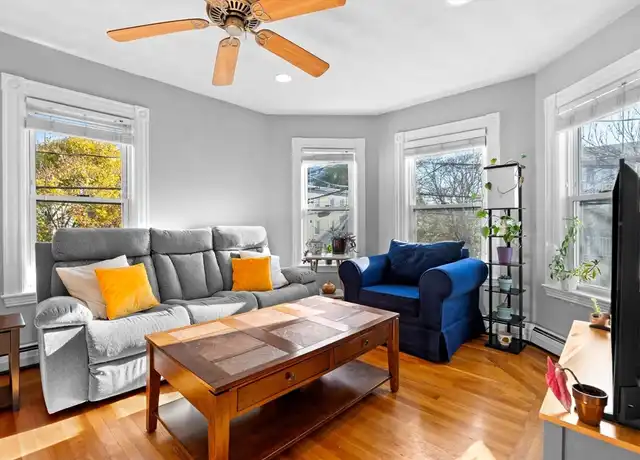 Property at 64 Grant St #2, Somerville, MA, 02145, 2 beds, 1 bath, [object Object]