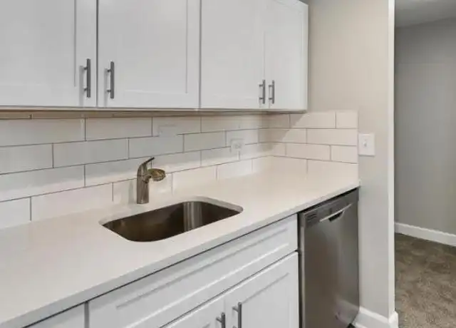 Property at 7171 W Gunnison St, Harwood Heights, IL, 60706, 1 bed, 1 bath, [object Object]