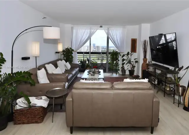 Property at 3530 Mystic Pointe Dr #3008, Aventura, FL, 33180, 2 beds, 2 baths, [object Object]