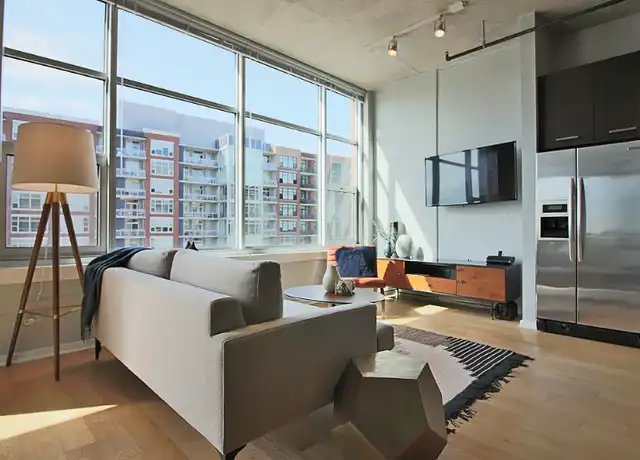 Property at 144 W Roosevelt Rd, Chicago, IL, 60605, 2 beds, 2 baths, [object Object]