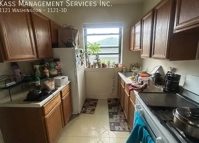 Property at 400-14 S Maple Ave/1119-29 Washington - 400 S Maple Ave, Oak Park, IL, 60302, 0 beds, 1 bath, [object Object]