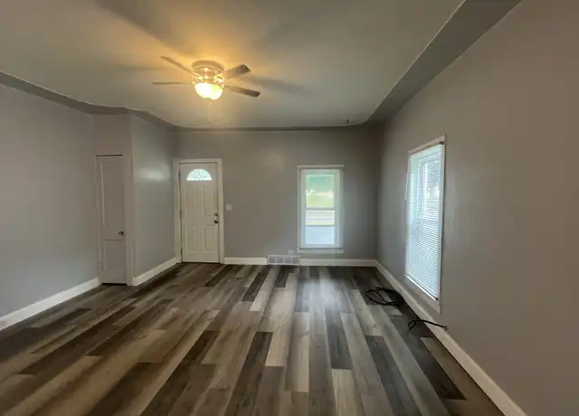 Property at 138 S State St, Sparta, MI, 49345, 2 beds, 1 bath, [object Object]