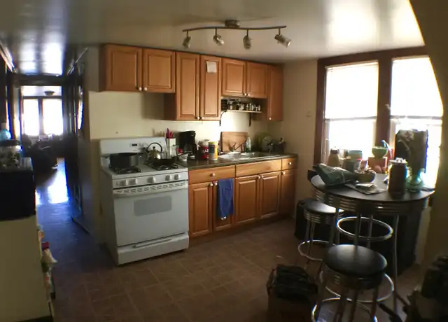 Property at 837 W 33rd Pl Unit 3 FRONT, Chicago, IL, 60608, 2 beds, 1 bath, [object Object]