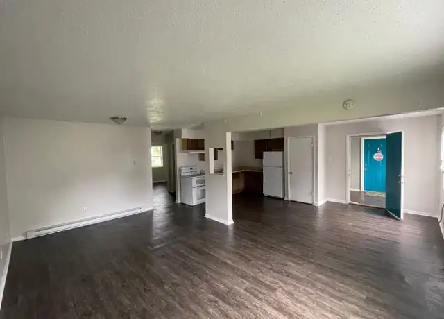 Property at 303 8th St Unit 2, Perry, IA, 50220, 2 beds, 1 bath, [object Object]