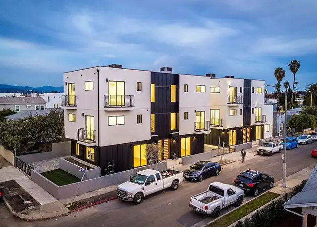 Property at 5513 Glennie Ln Unit 5513, Los Angeles, CA, 90016, 4 beds, 4.5 baths, [object Object]