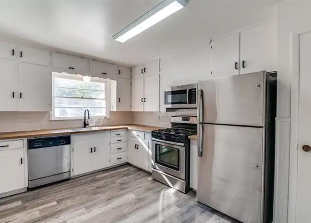 Property at 814 Nash St, Rockwall, TX, 75087, 3 beds, 2 baths, [object Object]