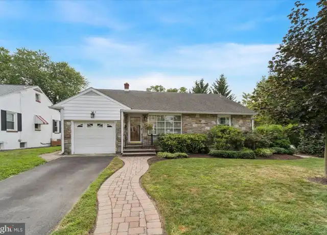 Property at 436 Edgewood Dr, Ambler, PA, 19002, 4 beds, 2.5 baths, [object Object]