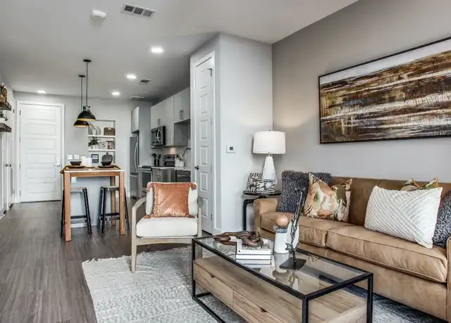 Property at 1125 Shady Ln Unit A8-88, Austin, TX, 78721, 1 bed, 1 bath, [object Object]