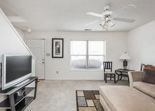Property at Regency Court Apartments - 1616 S Henderson St, Bloomington, IN, 47401, 1-4 bed, 1-3.5 bath, [object Object]