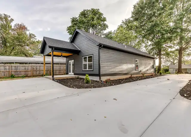 Property at 819 Fairview Dr, Columbia, TN, 38401, 3 beds, 2 baths, [object Object]