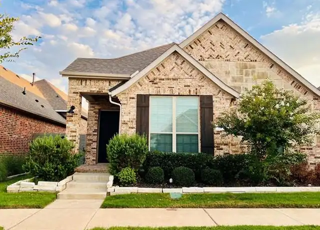 Property at 701 10th St, Argyle, TX, 76226, 3 beds, 2 baths, [object Object]
