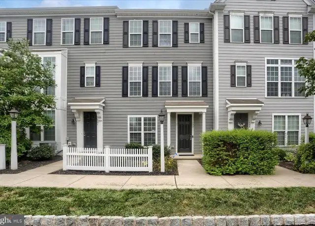 Property at 133 Pickering Ln, Mechanicsburg, PA, 17050, 3 beds, 3 baths, [object Object]