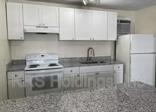 Property at 605 W Ocean View Ave Unit 6, Norfolk, VA, 23503, 2 beds, 1 bath, [object Object]