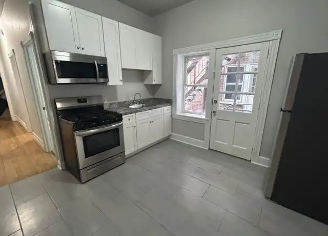 Property at 520 E King St Apt 1, Lancaster, PA, 17602, 2 beds, 1 bath, [object Object]