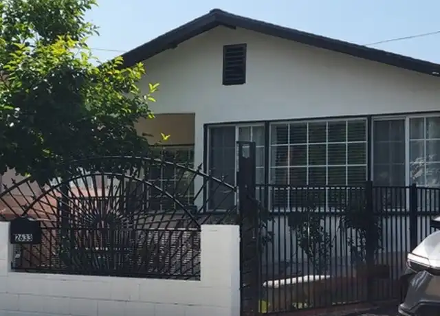 Property at 2633 Pepper Ave, Los Angeles, CA, 90065, 4 beds, 3 baths, [object Object]