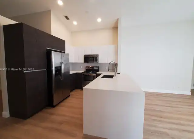 Property at 858 Briar Ridge Rd, Weston, FL, 33327, 3 beds, 2.5 baths, [object Object]