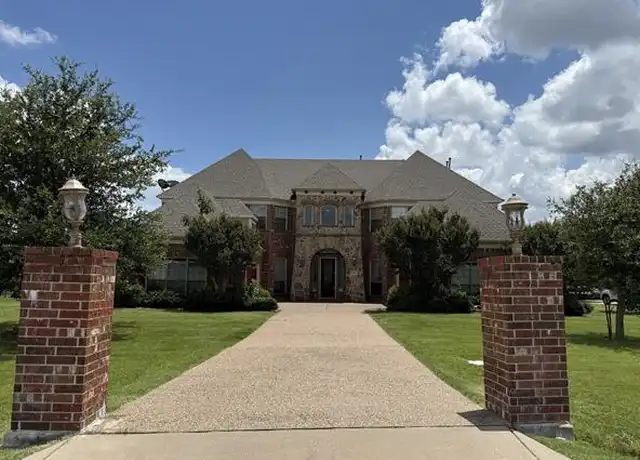 Property at 7304 Meadow Glen Dr, Allen, TX, 75002, 5 beds, 4.5 baths, [object Object]