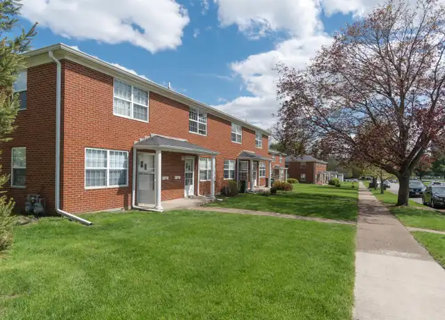 Property at 1904 Campus St, Cedar Falls, IA, 50613, 3 beds, 2 baths, [object Object]
