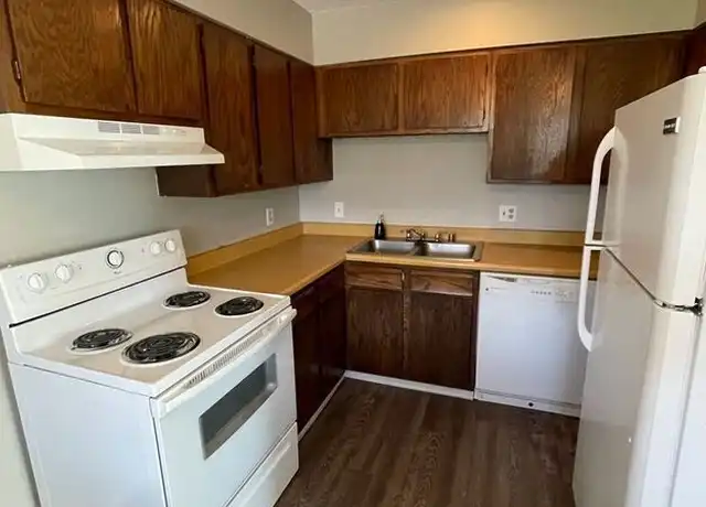 Property at 415 Saint Vrain Pl Unit 202, Colorado Springs, CO, 80904, 2 beds, 1 bath, [object Object]
