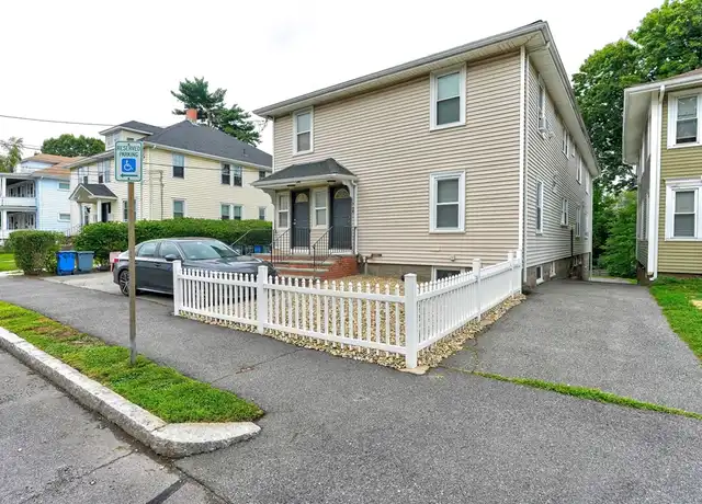 Property at 92 Old Colony Ave Unit 92, Quincy, MA, 02170, 2 beds, 1 bath, [object Object]