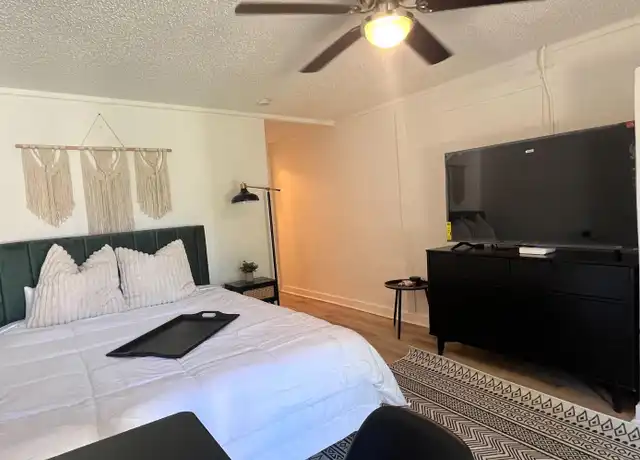 Property at 1916 McBroom St, Dallas, TX, 75212, 0 beds, 1 bath, [object Object]