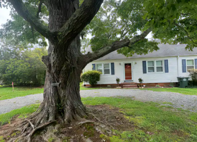 Property at 400 4th St, Clarksville, VA, 23927, 2 beds, 2 baths, [object Object]