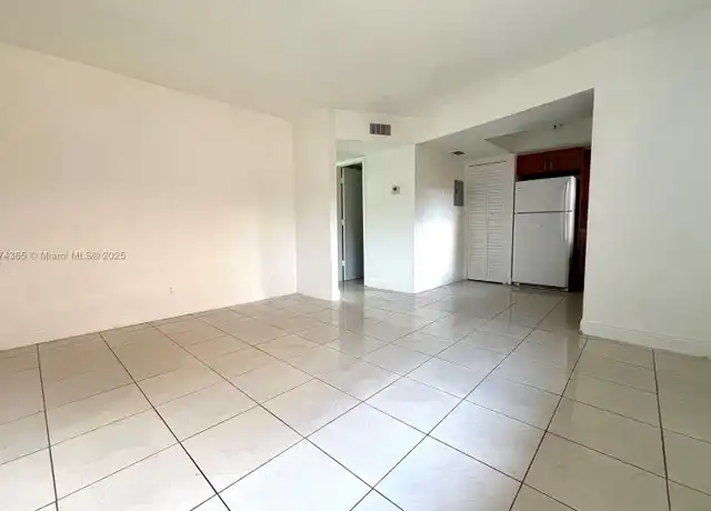 Property at 101 NE 41st St Unit F95, Oakland Park, FL, 33334, 2 beds, 1 bath, [object Object]