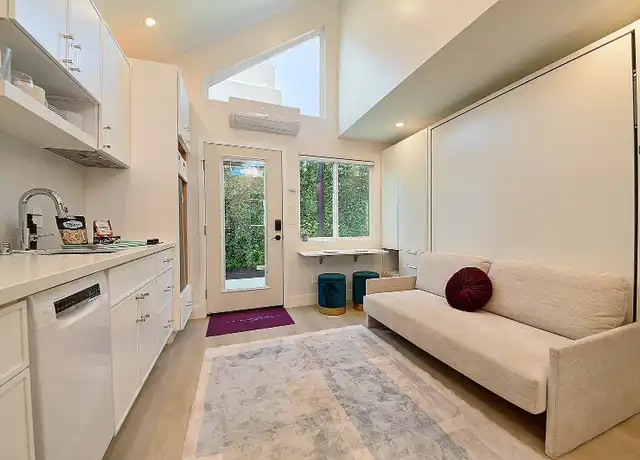 Property at 619 Ultimo Ave, Long Beach, CA, 90814, 1 bed, 1 bath, [object Object]