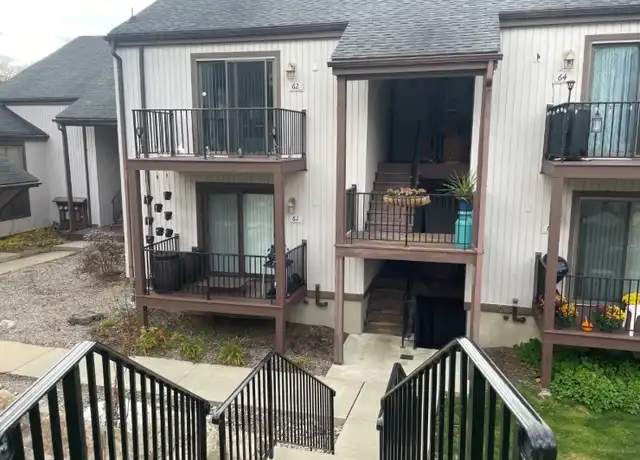 Property at 10182 Dell Pl, Stanhope, NJ, 07874, 1 bed, 1 bath, [object Object]
