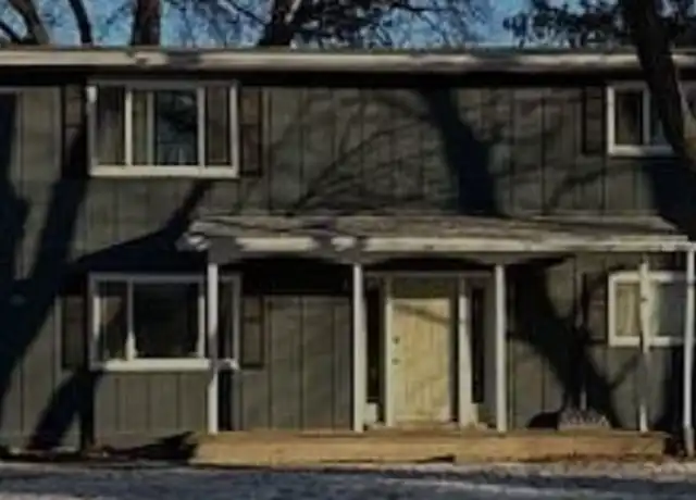 Property at 300 Locust St Unit 3, Baraboo, WI, 53913, 2 beds, 1 bath, [object Object]
