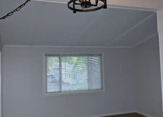Property at 300 Locust St Unit 3, Baraboo, WI, 53913, 2 beds, 1 bath, [object Object]