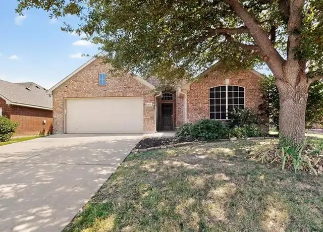 Property at 1015 Cutting Horse Dr, Mansfield, TX, 76063, 3 beds, 2 baths, [object Object]