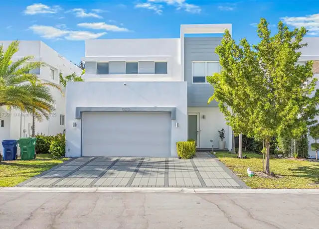 Property at 10373 NW 68th Ter, Doral, FL, 33178, 4 beds, 3.5 baths, [object Object]